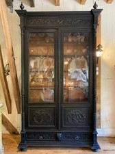 Très grande bibliothèque en