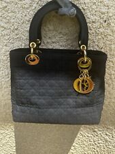Sac à Main Lady Dior toile Canage Couleur  noir Doublure Rouge 
