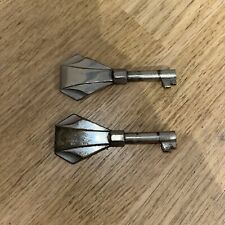 Lot De 2 Anciennes Clés De Meuble Buffet Vintage En métal