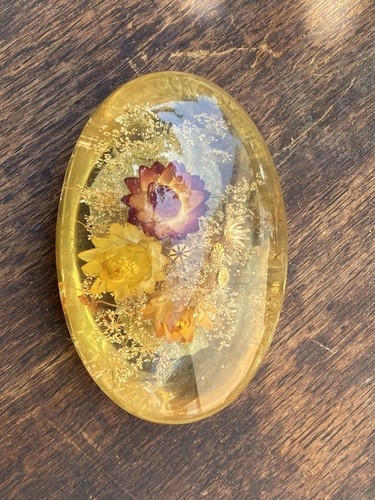 Plexiglass vintage inclusion - vintage,