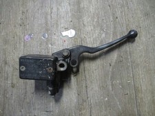 maitre cylindre de frein avant