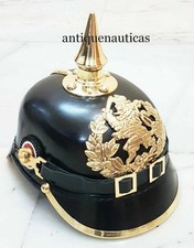 Casque à pointe d'officier