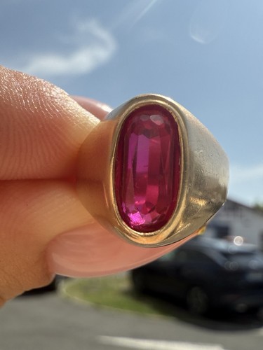 Bague avec rubis ovale or - avec,