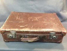 Ancienne valise en carton