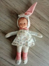 DOUDOU MISS HAPPY PANDA 24 CM COROLLE 2 dispo