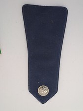 015592 une épaulette de