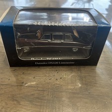 1/43 Daimler DS420 Limousine