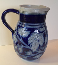 PICHET EN GRÈS ALSACE BETSCHDORF DÉCOR HOUBLON