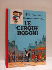 Bd. Benoit Brisefer. N°5. Le