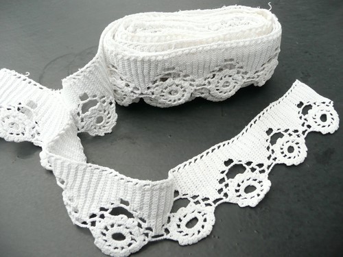 Dentelle ancienne en coton - ,