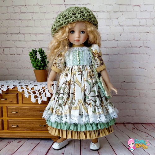 White outfit with - , floral