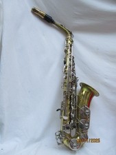 Saxophone estampillé DIXON Embouchure SELMER ??  + Etui toile