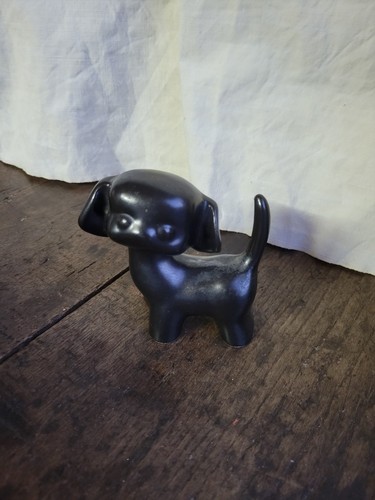 Colette gueden chien - gueden, en