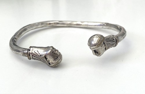 Bracelet torque ancien - , en