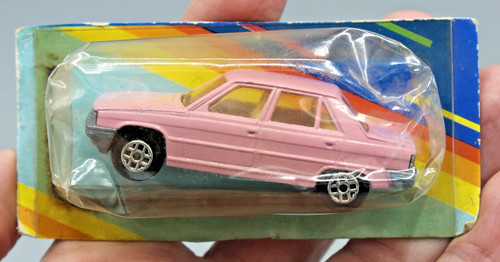 Ancienne voiture miniature - voiture,