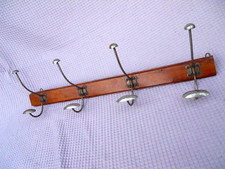 PORTE MANTEAUX  D'ECOLIERS "