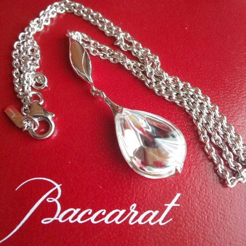 Collier ouvert transparent