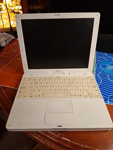Apple ibook laptop - ibook,