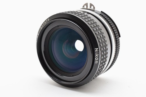 Neuf objectif large - large, ai