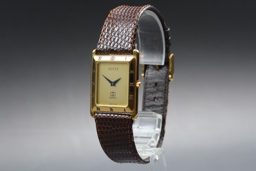 Presque comme neuve montre - [presque,