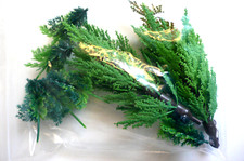 LOT DE DÉCOR  DIORAMA    ARBRES/ARBUSTES   PLASTIQUE    BON ÉTAT  Ht 15 cm