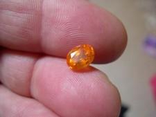 SAPHIR NATUREL ORANGE 2,44 CARATS..