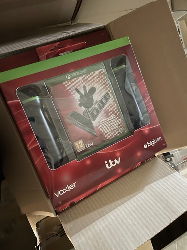 Lot packs the - lot, voice