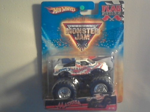 Monster jam hot wheels - hot, truck