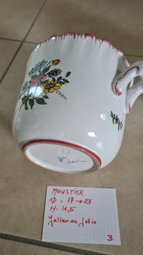 Cache pot moustier signé - cache,