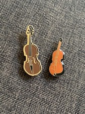 2 Pin’s instruments de