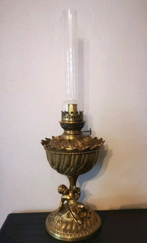 Belle lampe pétrole angelot - belle,