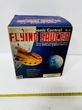 Soucoupe Volante Gig Plastique UFO Vaisseau Spatial Vintage Rare!