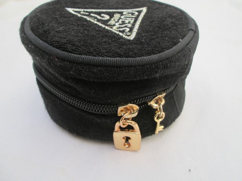 Joli etui rond - etui, guess