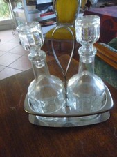 Serviteur vintage huile vinaigre verre avec bouchons sur support  inox STO