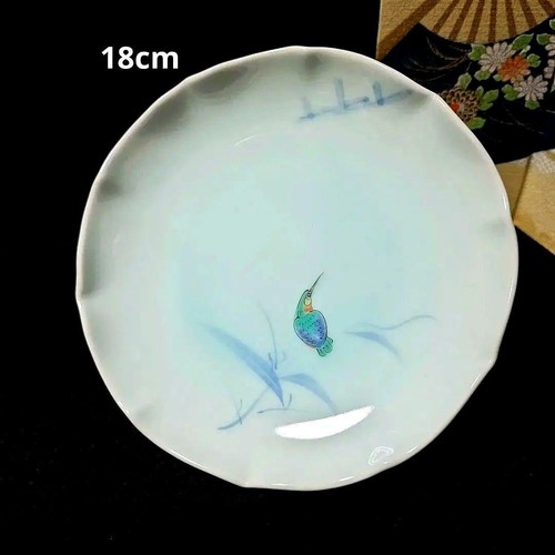 Assiette pieds festonnés - à,
