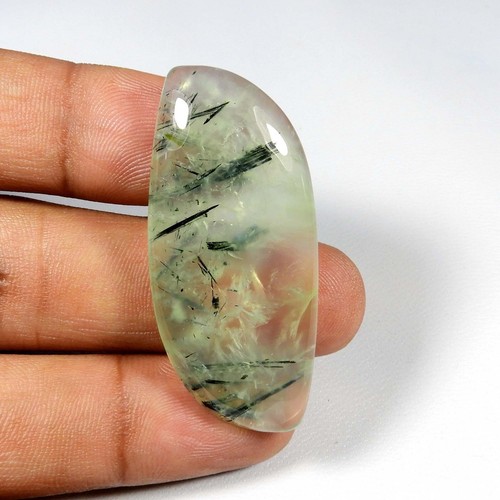 Cabochon préhnite rutilé