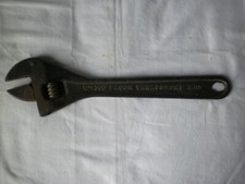 Outil ancien, Clé à molette