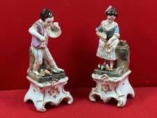 Paire personnages en - paire,