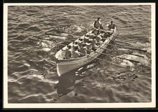 AK Kutter Lors De La Sortie Du