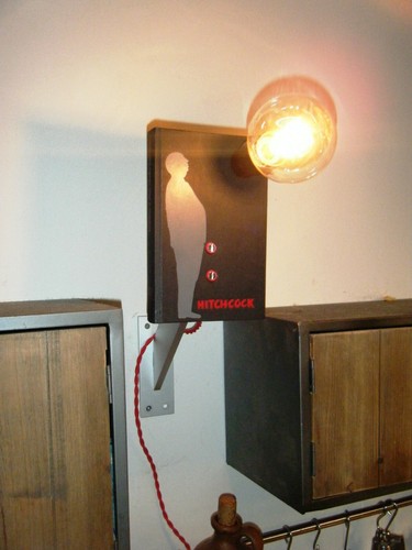 Lampe livre hitchcock - lampe,