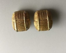 CLIPS "DEMI TONNEAU" METAL DORE/ NUMEROTES/ ORENA PARIS/ ANNEES 1970/1980