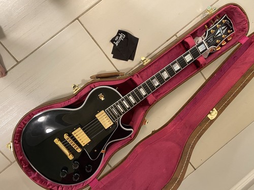 Gibson black les paul - les, custom