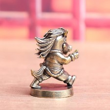 Statue de cheval en laiton