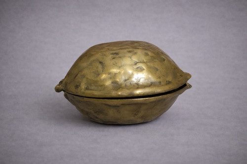 Important casse noix - , bronze