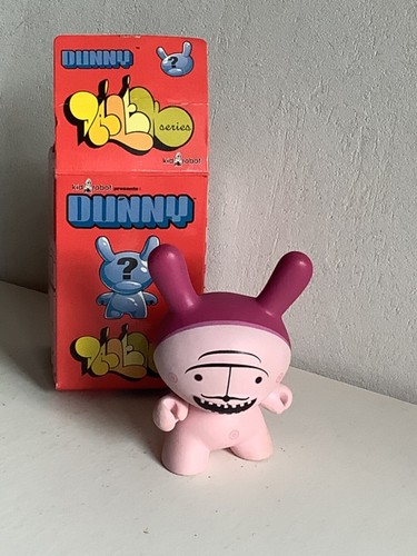 Dunny dalek pink figurines - dunny,