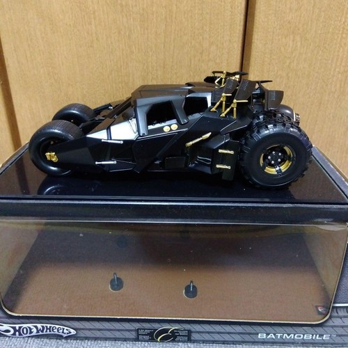 Hot wheels batmobile - hot,
