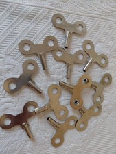 🕰️ Lot de 11 clés de