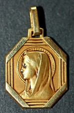 Belle médaille religieuse