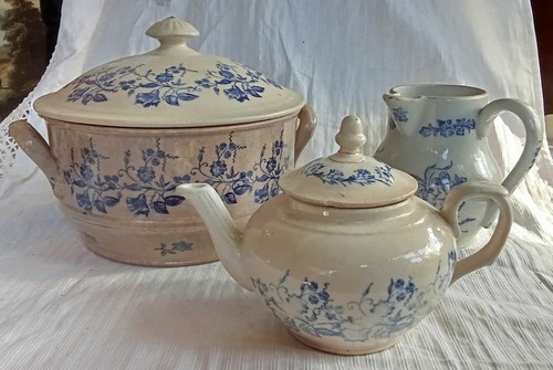 Lot anciens pot lait - lot,