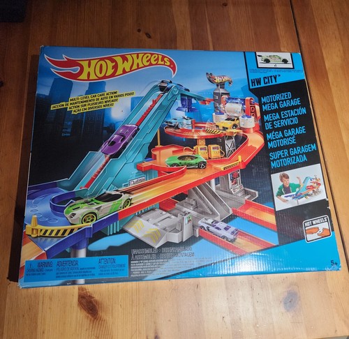 Hot wheels motorized mega - hot,